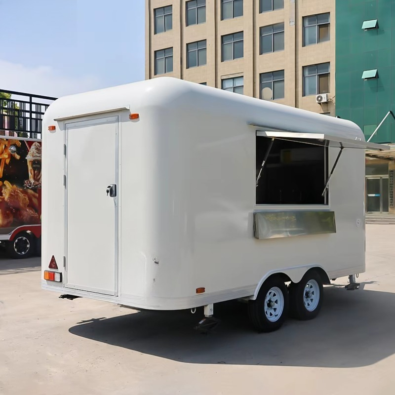 街中で利用可能な、設備が充実したカスタムフードトラック。ハン - Coffee Van Equipment のレビューと価格