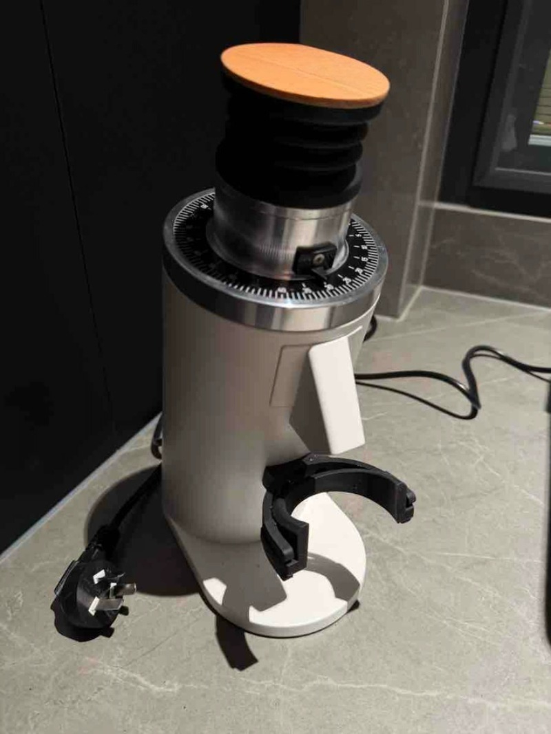 プロ仕様電動コーヒーグラインダー DF54P 40mmフラッ - Coffee Grinder Burr Flat のレビューと価格